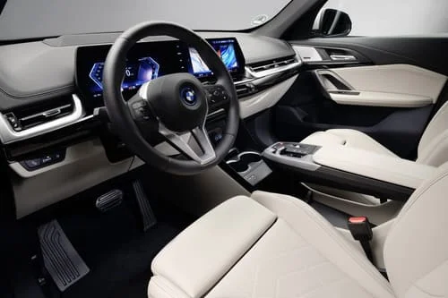 BMW iX1 eDrive 20 interior