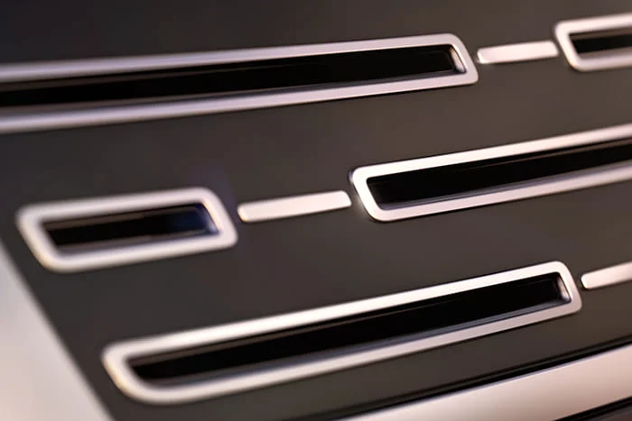 2024 Electric Range Rover Grille